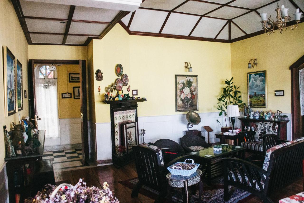 Rock Cliff Home Stay Шиллонг Экстерьер фото