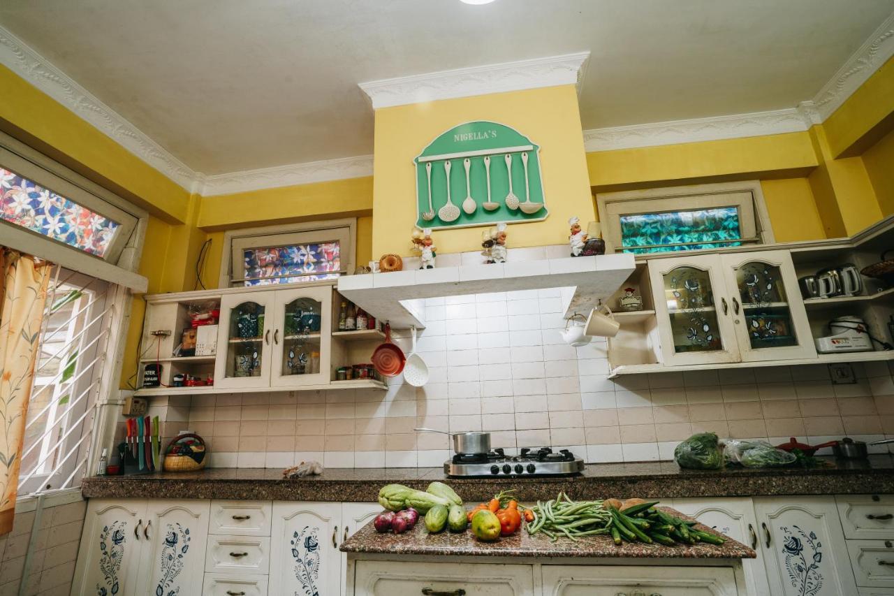 Rock Cliff Home Stay Шиллонг Экстерьер фото